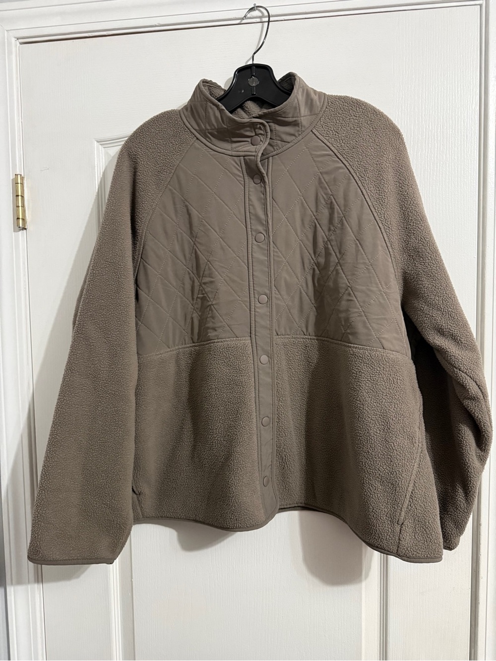 9. GAP QUILTED FLEECE JACKET XXL